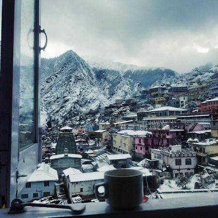 Uday Palace Joshimath Hotel Exterior photo