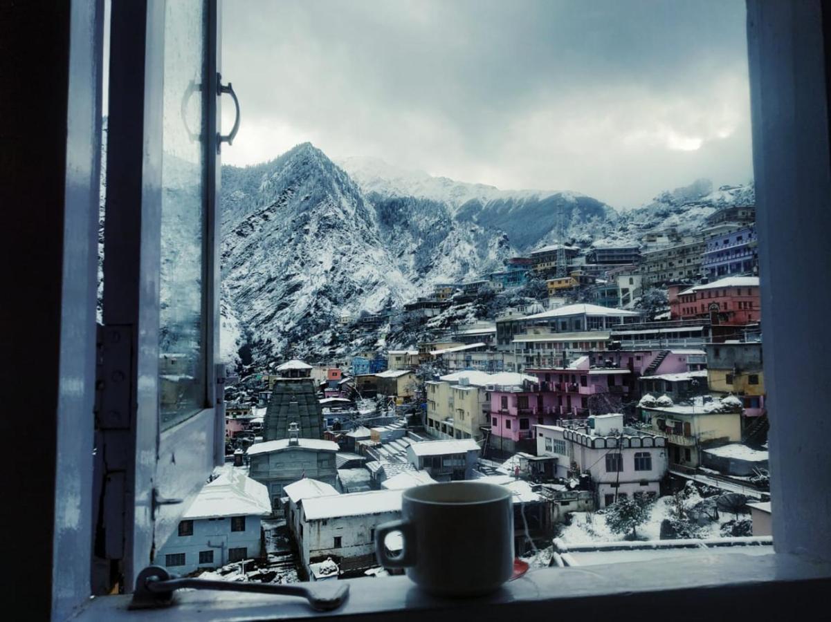 Uday Palace Joshimath Hotel Exterior photo